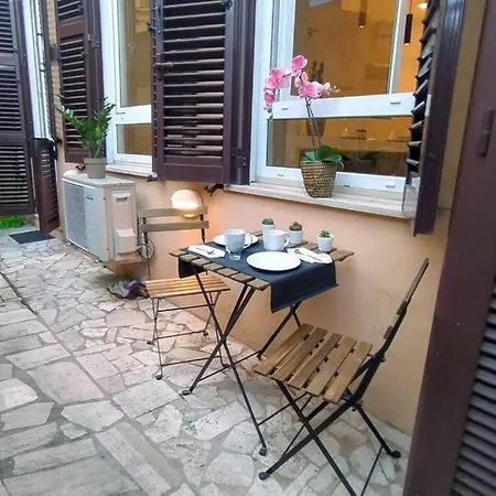Elegante Open Space Con Vasca Idromassaggio A Trastevere Appartamento *