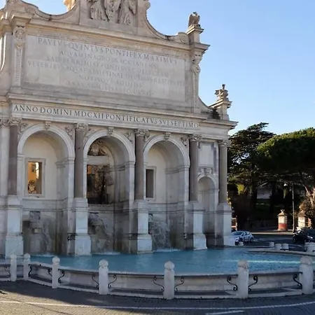 Elegante Open Space Con Vasca Idromassaggio A Trastevere Appartamento Roma